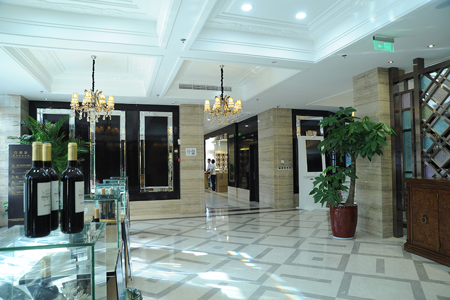 白鹿堡門店內(nèi)部